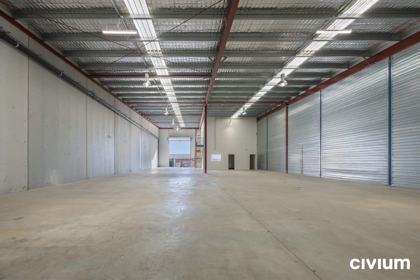 Click to view all images 2/11 Bodalla Place Fyshwick ACT 2609 - Image 3
