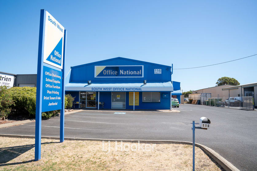 Click to view all images 116 Strelly Street Busselton WA 6280 - Image 1