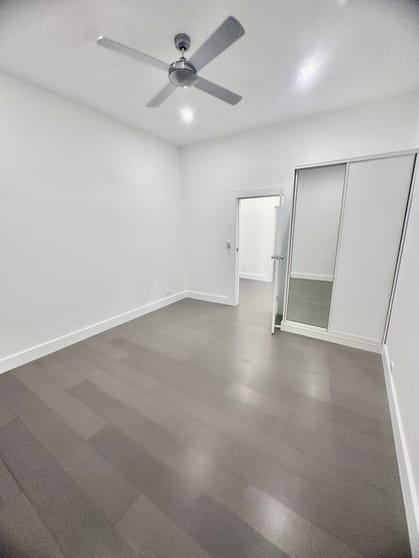 Click to view all images 97 Old Cleveland Road Greenslopes QLD 4120 - Image 3