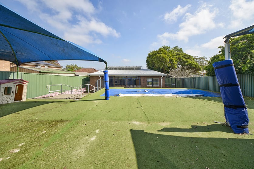 Click to view all images 2 Chipilly Avenue Engadine NSW 2233 - Image 3