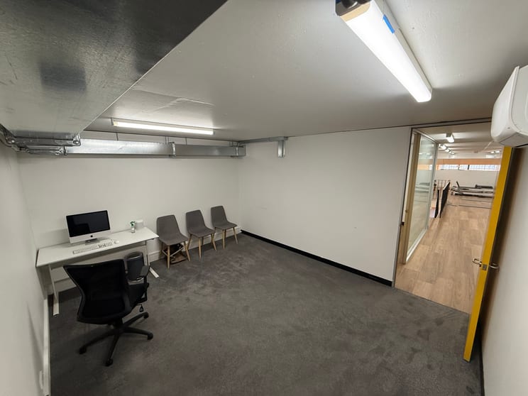 Click to view all images UNIT 9/4-14 Walpole Street Kew VIC 3101 - Image 2