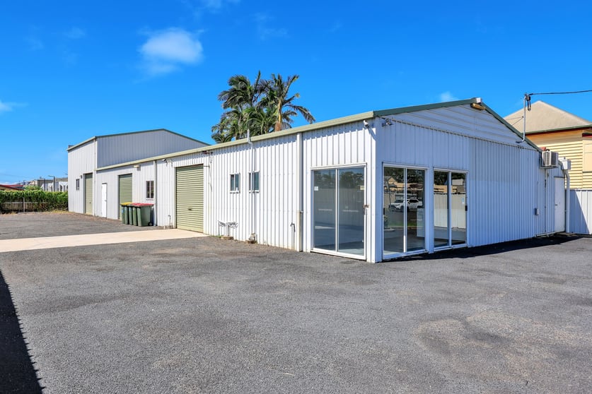 Click to view all images 1 Tomlinson Street Bundaberg East QLD 4670 - Image 2