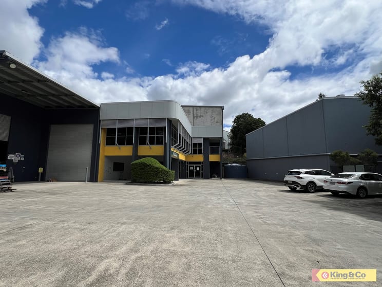 Click to view all images 2/67 Miller Street Murarrie QLD 4172 - Image 3