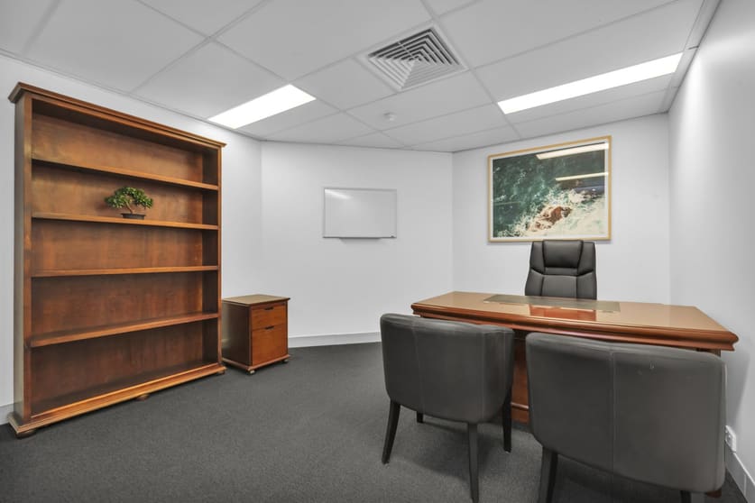 Click to view all images 10/2-4 Ocean Street Maroochydore QLD 4558 - Image 3