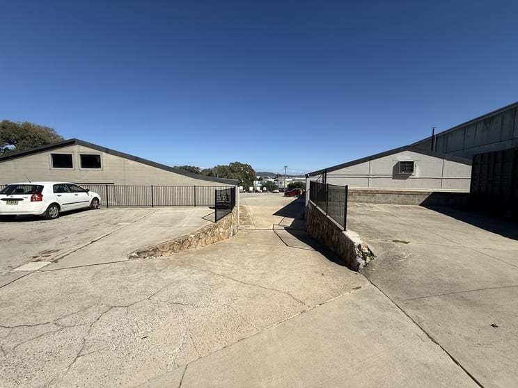 Click to view all images Yard/17 Daly Street Queanbeyan West NSW 2620 - Image 2