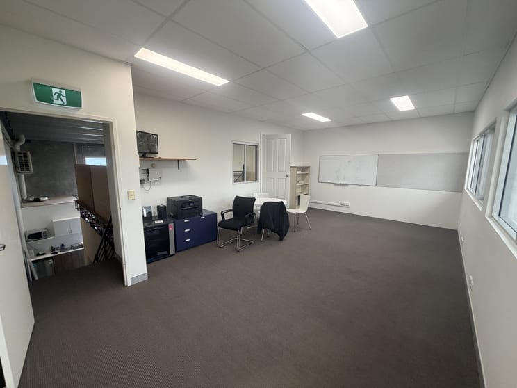Click to view all images Unit 6/20 Meta Street Caringbah NSW 2229 - Image 3