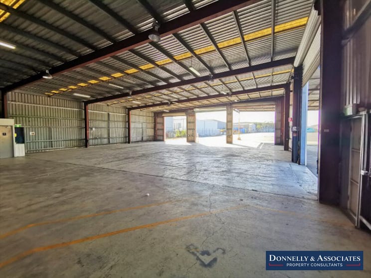 51 Suscatand Street Rocklea QLD 4106 - Image 2