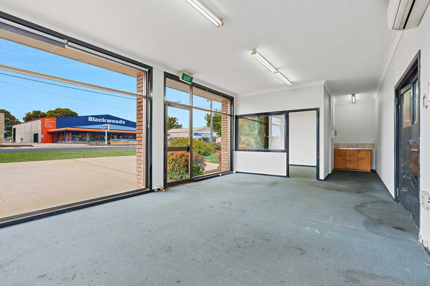 31 Peisley Street Orange NSW 2800 - Image 2