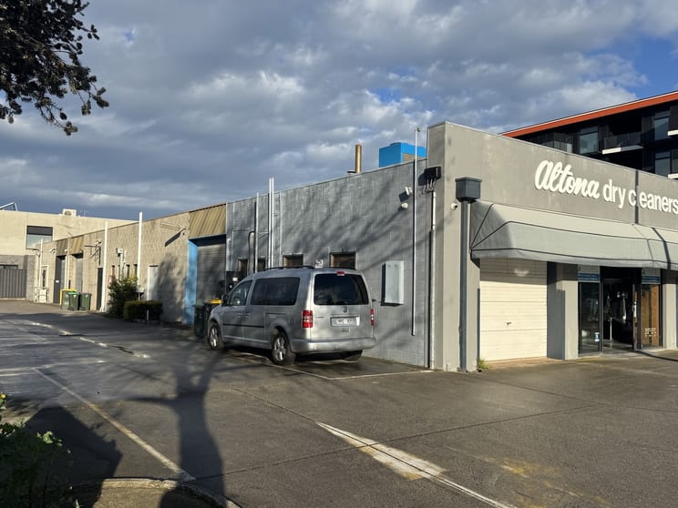 2/122 Pier Street Altona VIC 3018 - Image 3