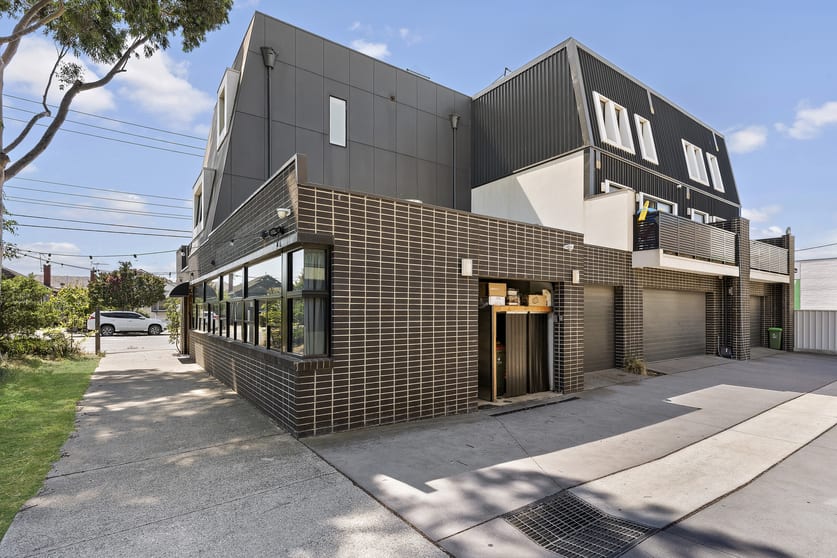 10/487 Barkly Street Footscray VIC 3011 - Image 2