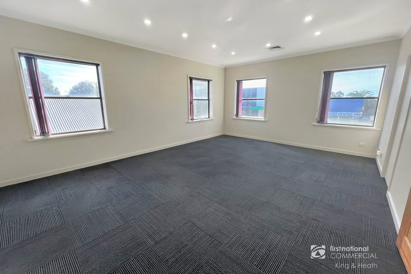 6/26A Bailey Street Bairnsdale VIC 3875 - Image 2