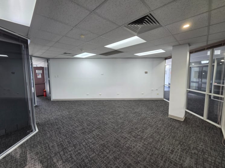 Click to view all images 5A/15 Fullarton Road Kent Town SA 5067 - Image 3