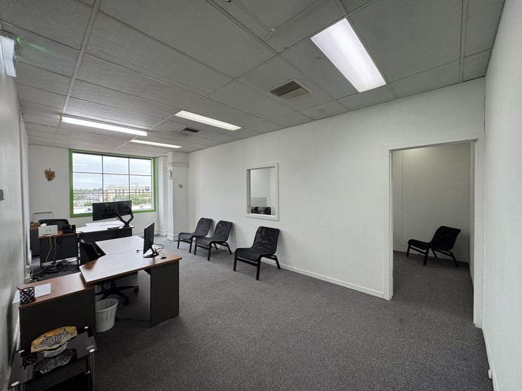 8C/50-54 Robinson Street Dandenong VIC 3175 - Image 2