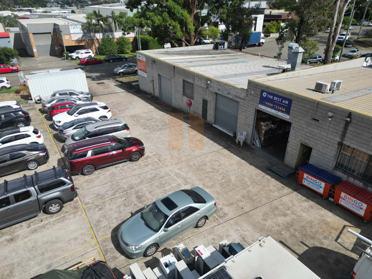 Click to view all images Unit 3/18 Bearing Road Seven Hills NSW 2147 - Image 2