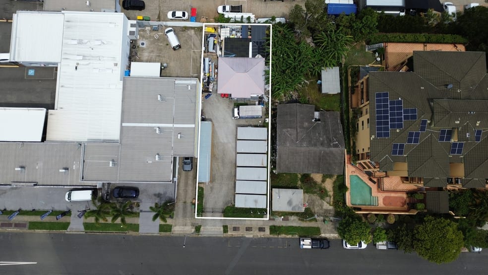 6 Spendelove Avenue Southport QLD 4215 - Image 2