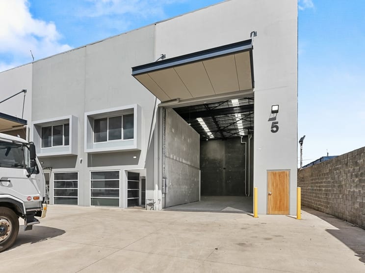 5/41-43 Anzac Street Greenacre NSW 2190 - Image 1