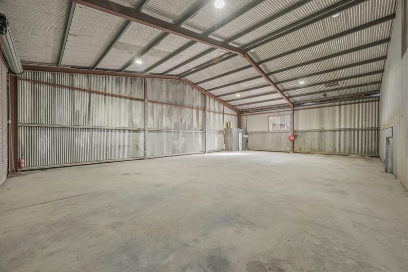 Click to view all images Bays/4 Bolwarra Road Port Macquarie NSW 2444 - Image 3