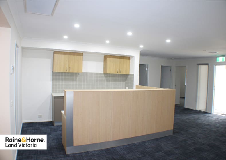 169 Dunnings Road Point Cook VIC 3030 - Image 3