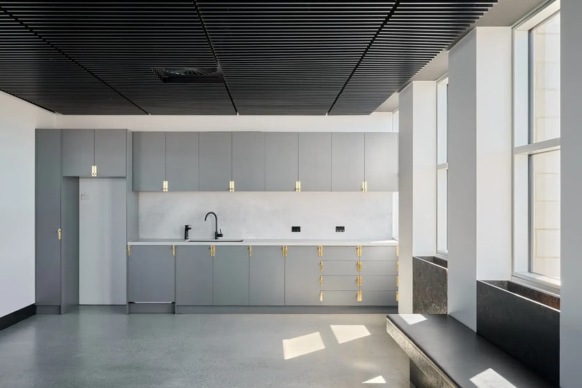 Click to view all images Unit 16, Building 3/26 Ipswich Street Fyshwick ACT 2609 - Image 2