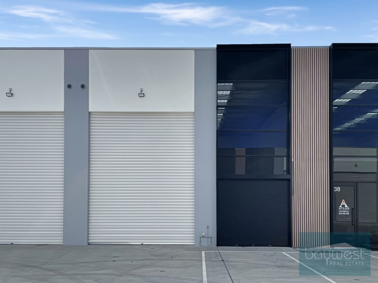 Click to view all images 37/260 Marine Parade Hastings VIC 3915 - Image 1