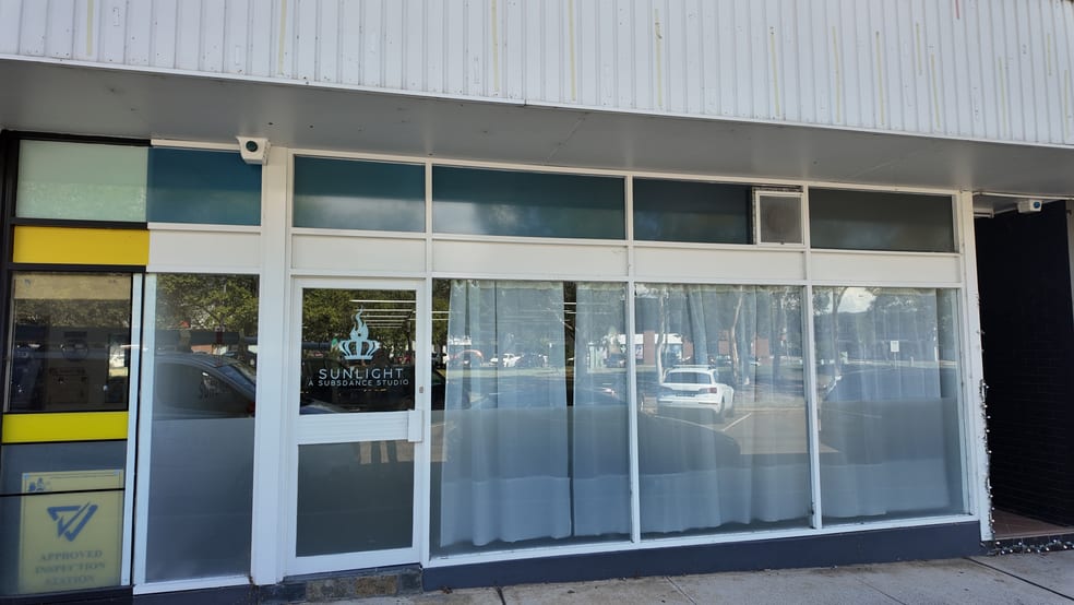 Click to view all images Unit 1/14 Dundas Court Phillip ACT 2606 - Image 1