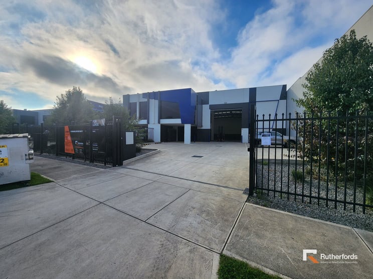 Click to view all images 20 Longford Road Epping VIC 3076 - Image 2