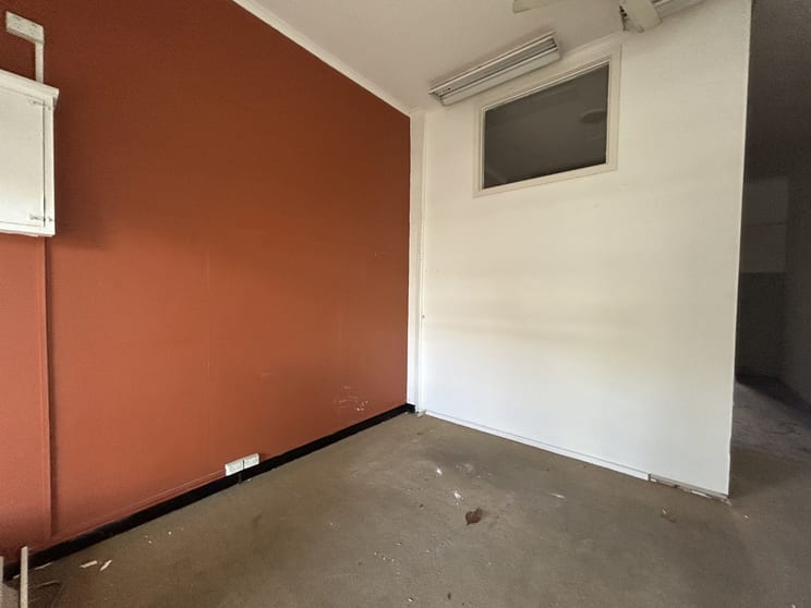 Click to view all images 27 Bair Street Leongatha VIC 3953 - Image 3