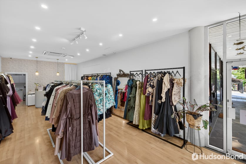 Click to view all images 118C James Street Templestowe VIC 3106 - Image 3