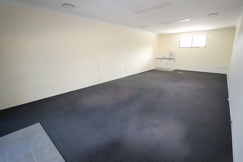 9/33 Tallebudgera Creek Road Burleigh Heads QLD 4220 - Image 3