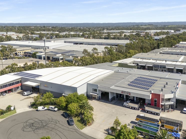 2/2-4 Lone Pine Place Smeaton Grange NSW 2567 - Image 2