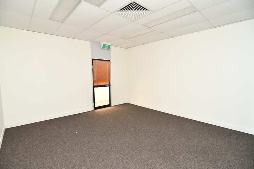 Click to view all images 6B/202 Ross River Road Aitkenvale QLD 4814 - Image 4