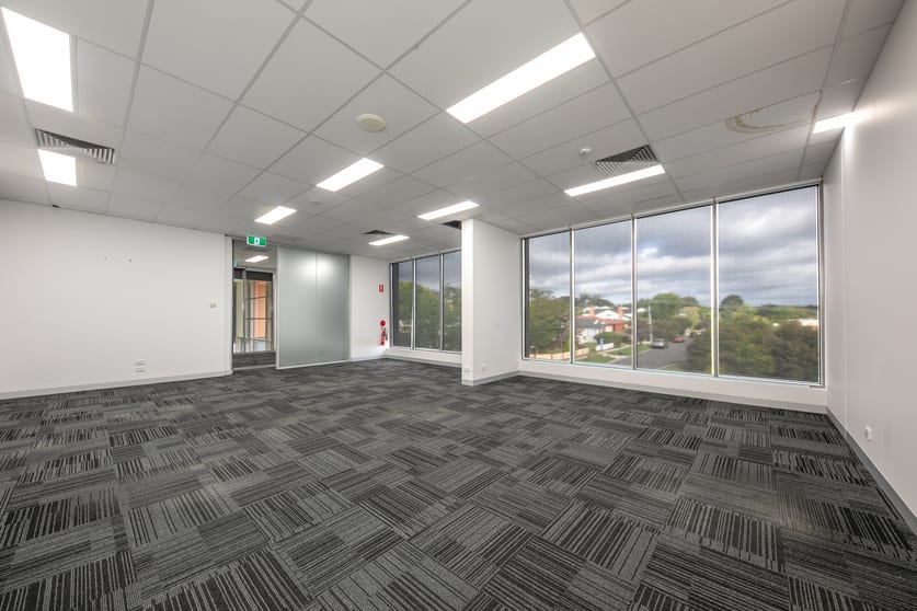5/15 Goode Street Gisborne VIC 3437 - Image 2