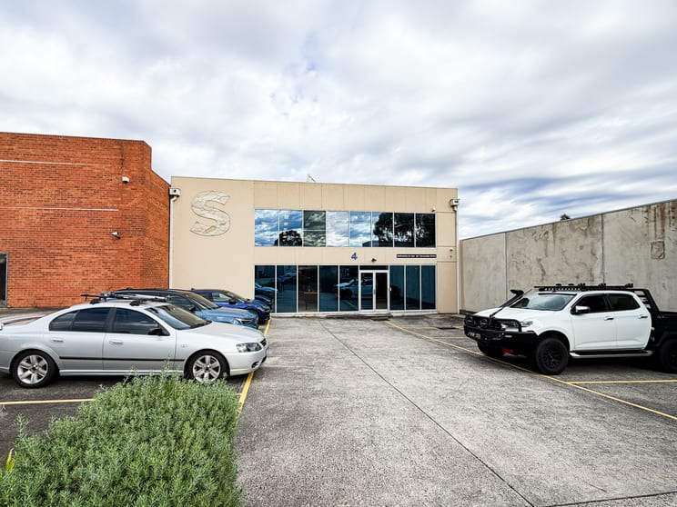 4 King Street Blackburn VIC 3130 - Image 1