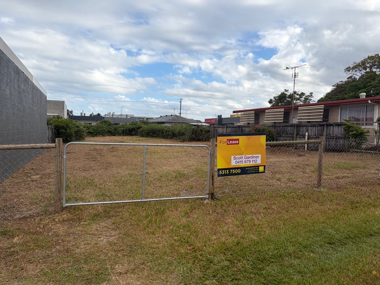 2 Mayes Avenue Caloundra QLD 4551 - Image 3