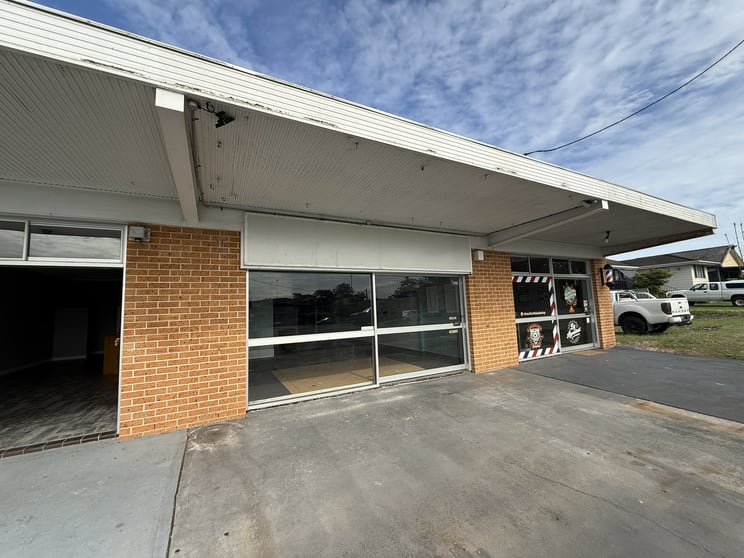 Shop 2 / 4 Kew Road Laurieton NSW 2443 - Image 1
