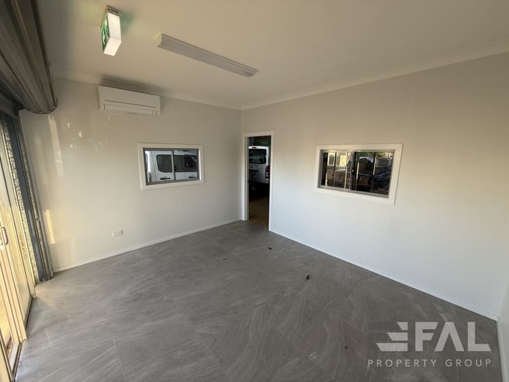 Acacia Ridge QLD 4110 - Image 3
