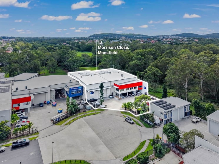 18 Morrison Close Mansfield QLD 4122 - Image 1