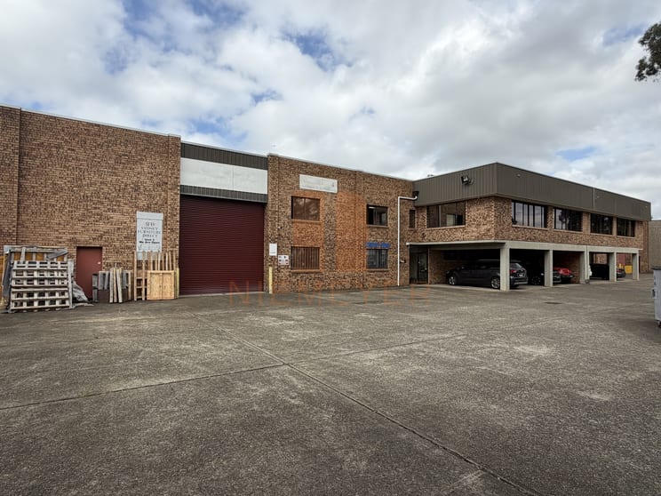 Click to view all images Unit 3/4-16 Alfred Road Chipping Norton NSW 2170 - Image 1