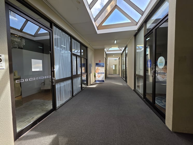 Suite 12/49-51 Thomas Drive Chevron Island QLD 4217 - Image 3