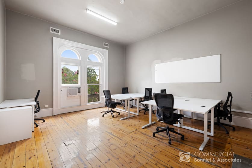 Click to view all images 22 Kurrajong Way Beechworth VIC 3747 - Image 3