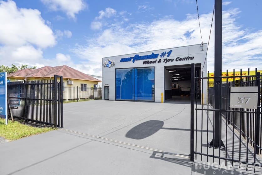 Click to view all images 37 Robinson Road Virginia QLD 4014 - Image 2