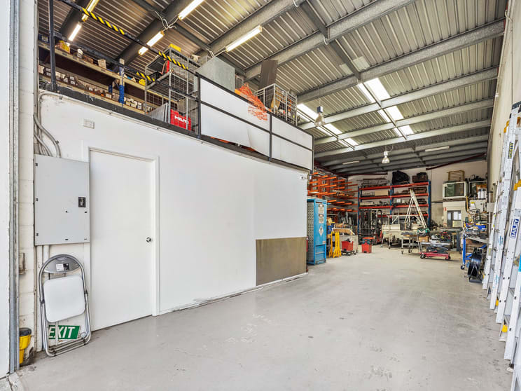 Click to view all images 2/44 Boron Street Sumner QLD 4074 - Image 3