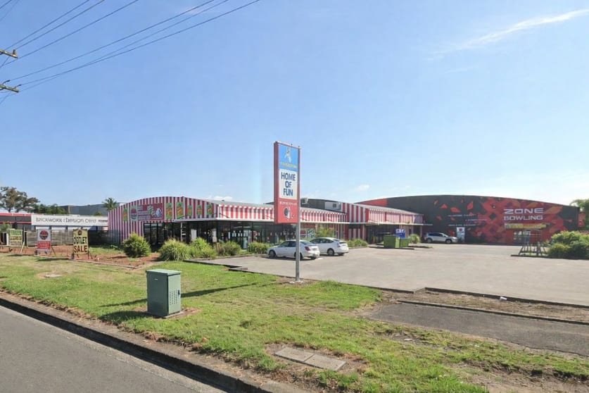 Click to view all images 1 & 2/47 Princes Highway Albion Park Rail NSW 2527 - Image 2
