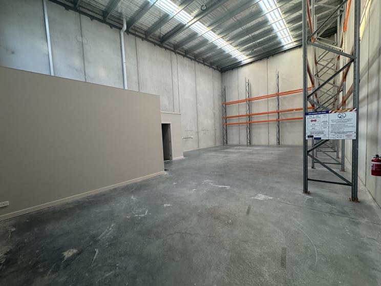 Click to view all images 32 Tech Way Cranbourne VIC 3977 - Image 2