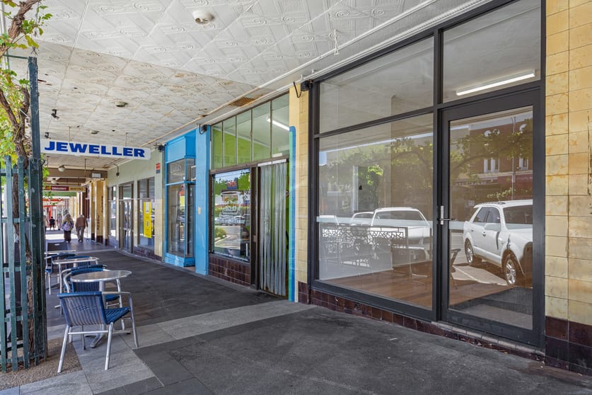 Click to view all images 122 Barkly Street Ararat VIC 3377 - Image 3