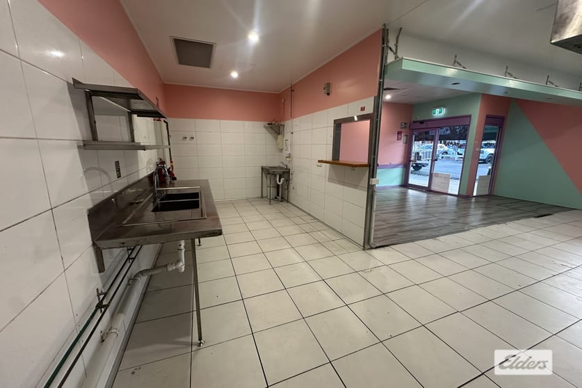 Click to view all images 1/6 Railway Street Gatton QLD 4343 - Image 3