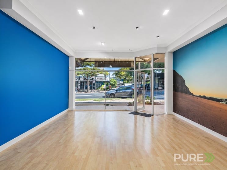 Click to view all images 16/145 Racecourse Road Hamilton QLD 4007 - Image 3