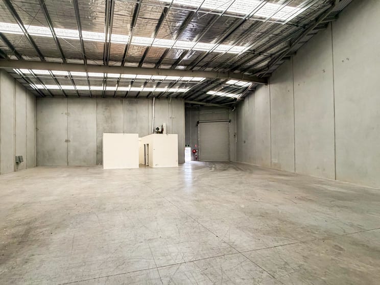 Click to view all images 93A Cheltenham Road Dandenong VIC 3175 - Image 5