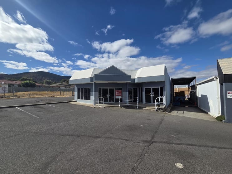 4/186 Marius Street Tamworth NSW 2340 - Image 2