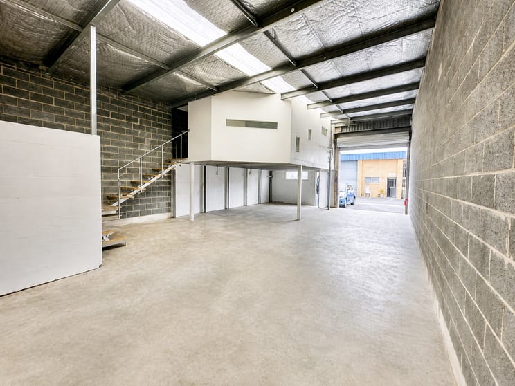 A9/1 Campbell Parade Manly Vale NSW 2093 - Image 2